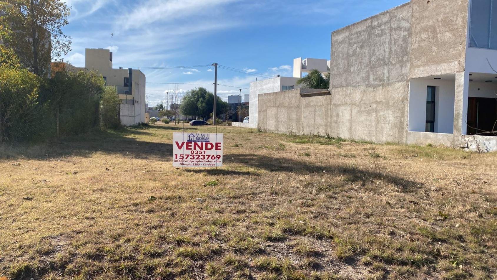 Valle Cercano! Excelente lote 320 m2 micro barrio El Triunfo