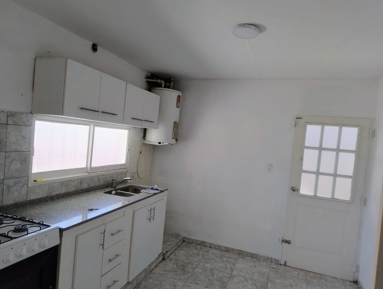 ALQUILER CASA 2 DORMITORIO EN LAS HUERTILLAS