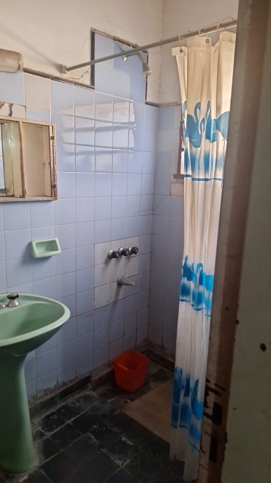 Bo Parque Velez Sarsfield casa  4 Dormitorios  Apta Credito