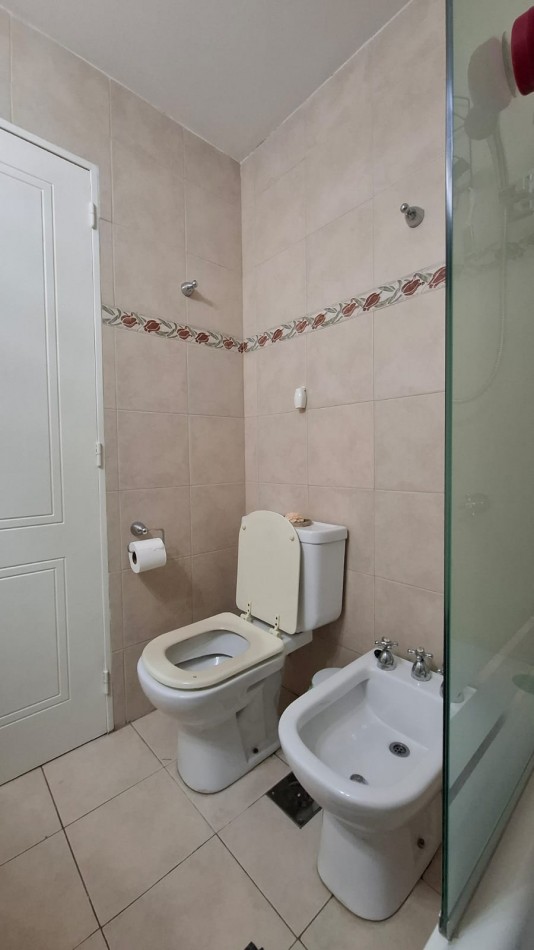 Alberdi! Excelente departamento 2 dormitorio 2 baños  detalles de categoria!