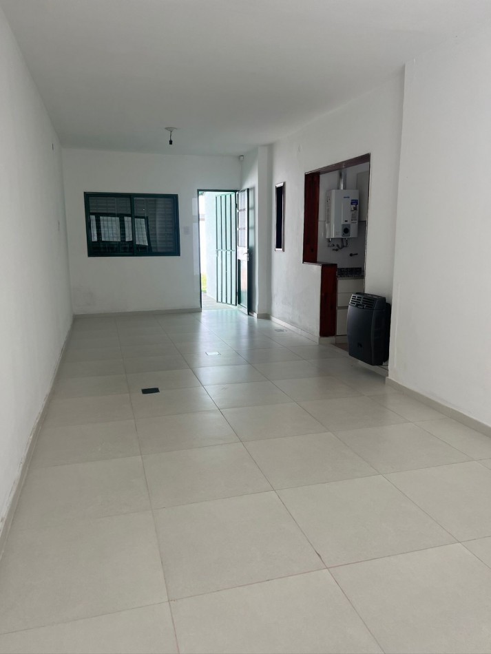 Inaudi! Hermosa casa en ALQUILER 3 dormitorios, patio, garage