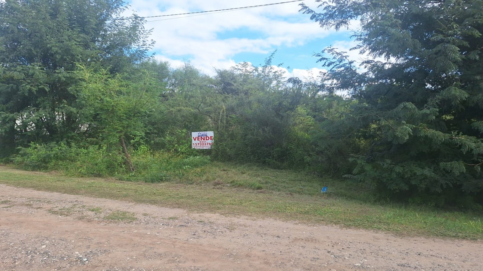 Villa San Isidro! Venta de  3 terrenos contigos de 300m2 cada uno