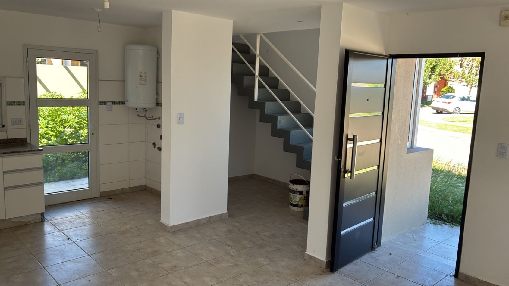 Espectacular! Duplex en Venta 2 Dorm. 2 Baños en Valle Cercano