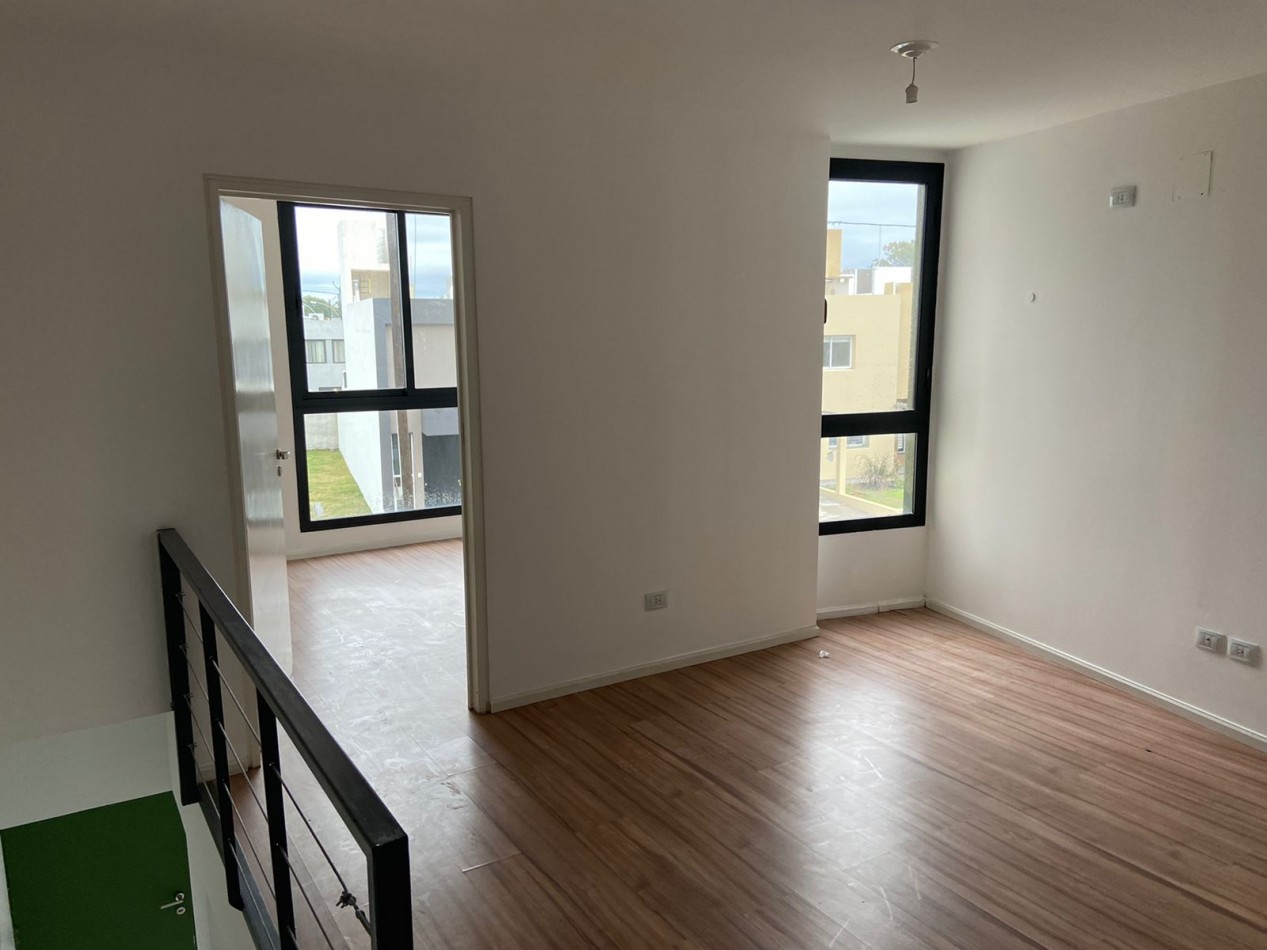 La Paya 2 - Tejas 2 -Alquiler excelente  Casa Triplex 