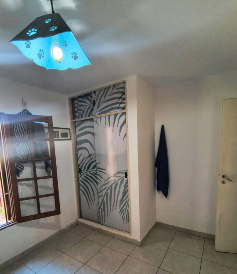 Villa Belgrano! En venta 4 dormitorios 2 baños, casa amplia con piscina!