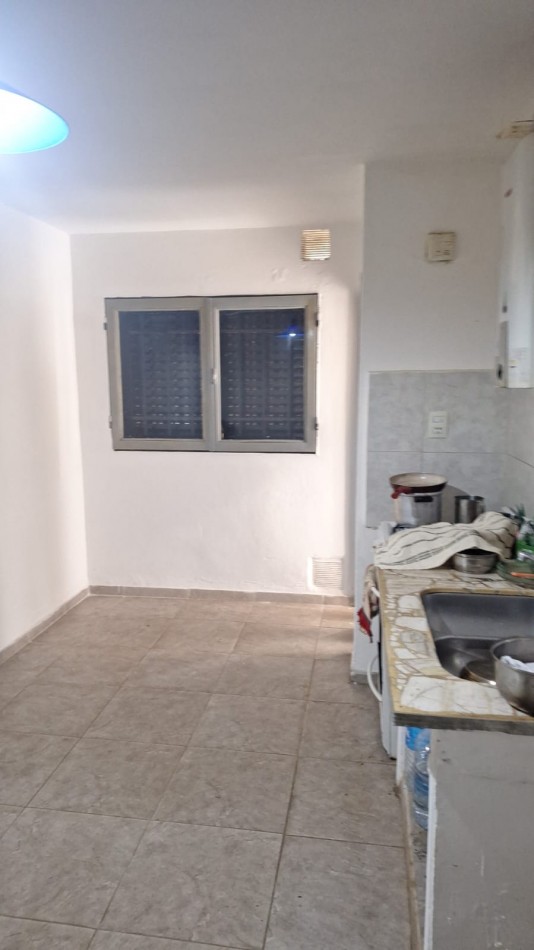 Imperdible!! Alquiler Casa 2 dormitorios 1 baño- Excelente zona!!