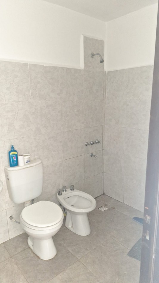 Imperdible!! Alquiler Casa 2 dormitorios 1 baño- Excelente zona!!