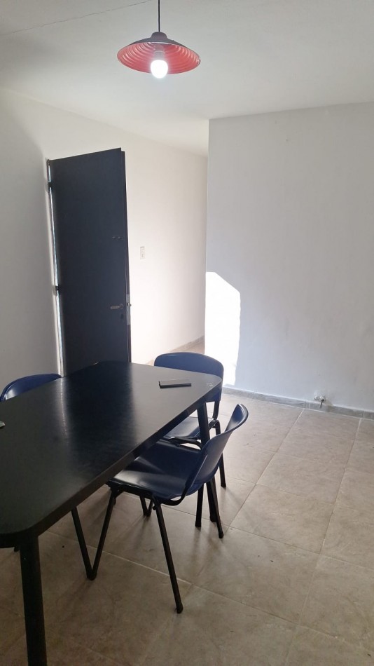 Imperdible!! Alquiler Casa 2 dormitorios 1 baño- Excelente zona!!