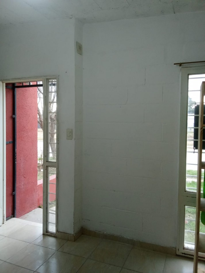 ALQUILER CASA 1 DORMITORIO EN CARRARA DE HORIZONTE C/LOCAL