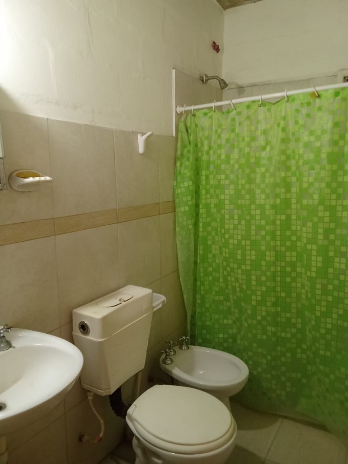 ALQUILER CASA 1 DORMITORIO EN CARRARA DE HORIZONTE C/LOCAL
