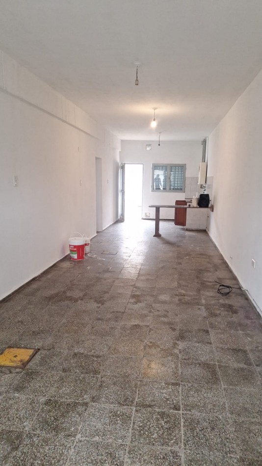 Imperdible!! Alquiler Casa 1 dormitorios 1 escritorio 1 baño- Excelente zona!!