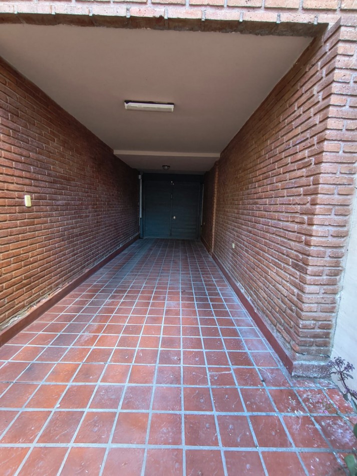 Alberdi! Excelente departamento 1 dormitorio 1 baño detalles de categoria!