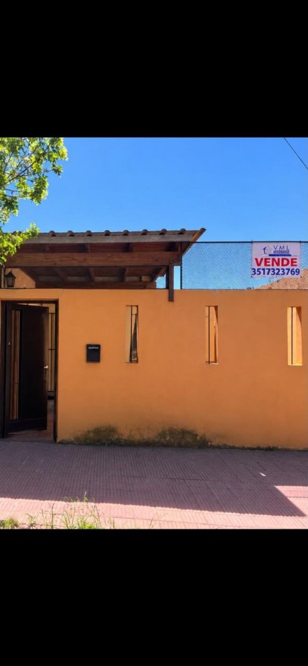 OPORTUNIDAD!CASA EN VENTA ALTO ALBERDI 2 DORMITORIOS