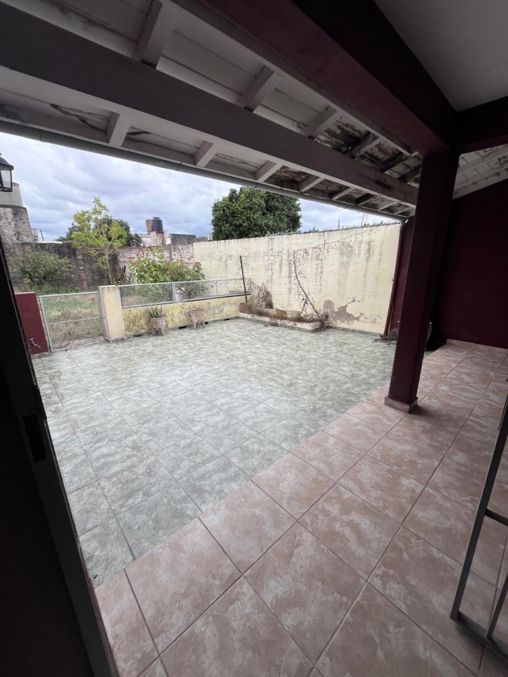 OPORTUNIDAD!CASA EN VENTA ALTO ALBERDI 2 DORMITORIOS