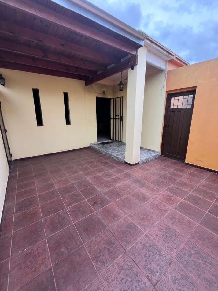 OPORTUNIDAD!CASA EN VENTA ALTO ALBERDI 2 DORMITORIOS