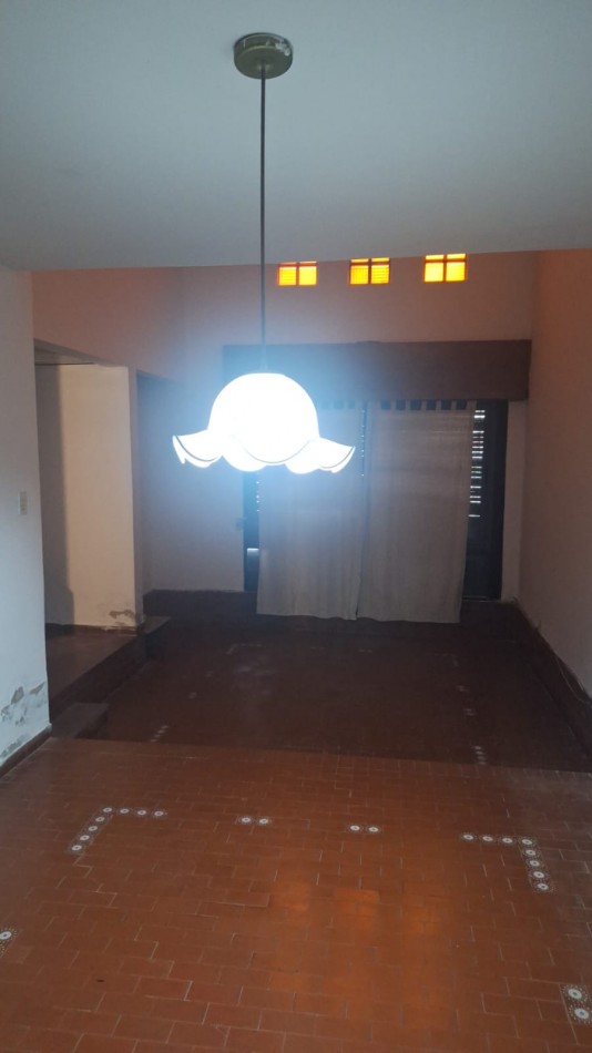 Oportunidad!! Barrio Colon! En venta Casa 3 dormitorios 2 baños