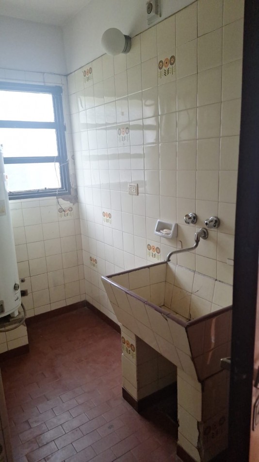 Oportunidad!! Barrio Colon! En venta Casa 3 dormitorios 2 baños