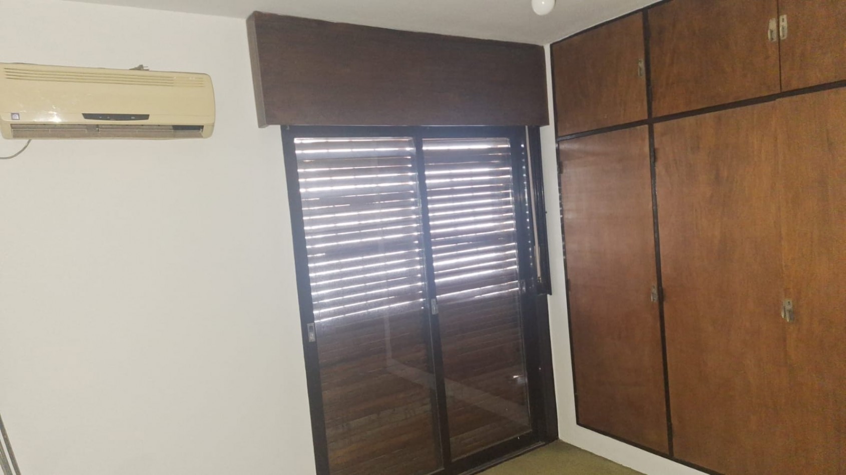 Oportunidad!! Barrio Colon! En venta Casa 3 dormitorios 2 baños