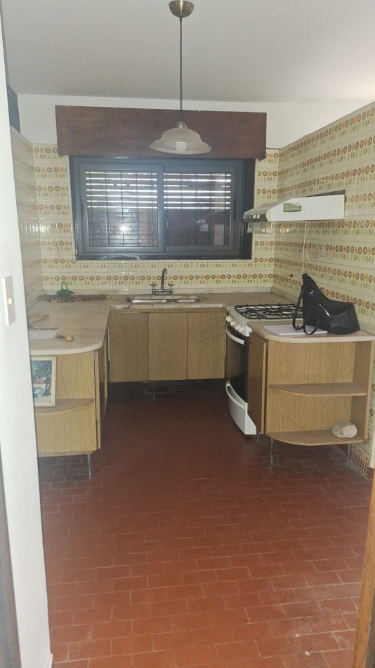 Oportunidad!! Barrio Colon! En venta Casa 3 dormitorios 2 baños