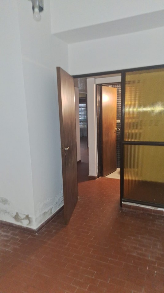 Oportunidad!! Barrio Colon! En venta Casa 3 dormitorios 2 baños