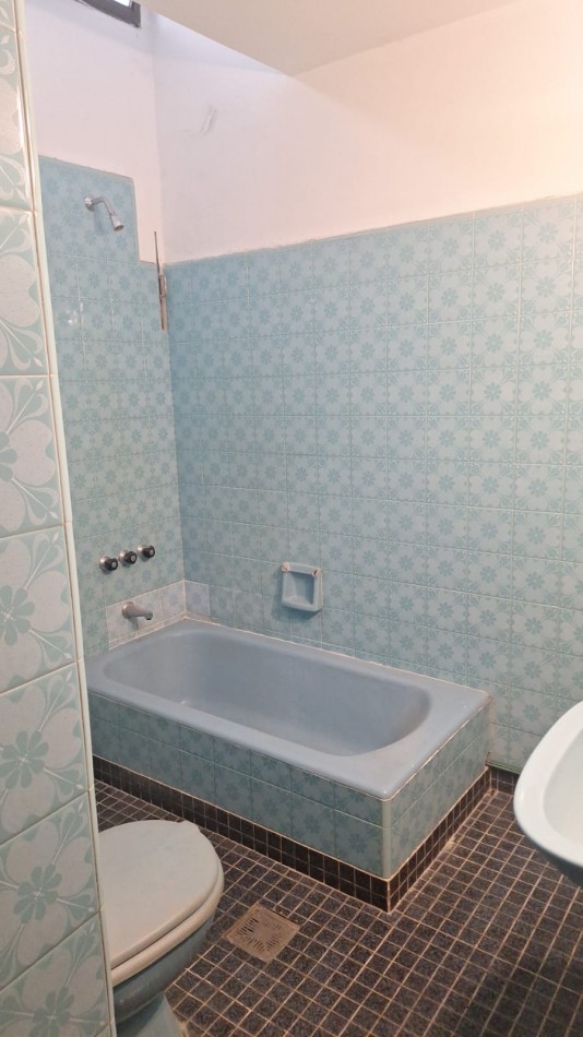Oportunidad!! Barrio Colon! En venta Casa 3 dormitorios 2 baños