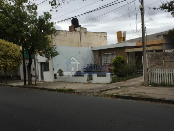 ALQUILER! CASA, DEPARTAMENTO Y GALPON EN BARRIO TALLERES OESTE