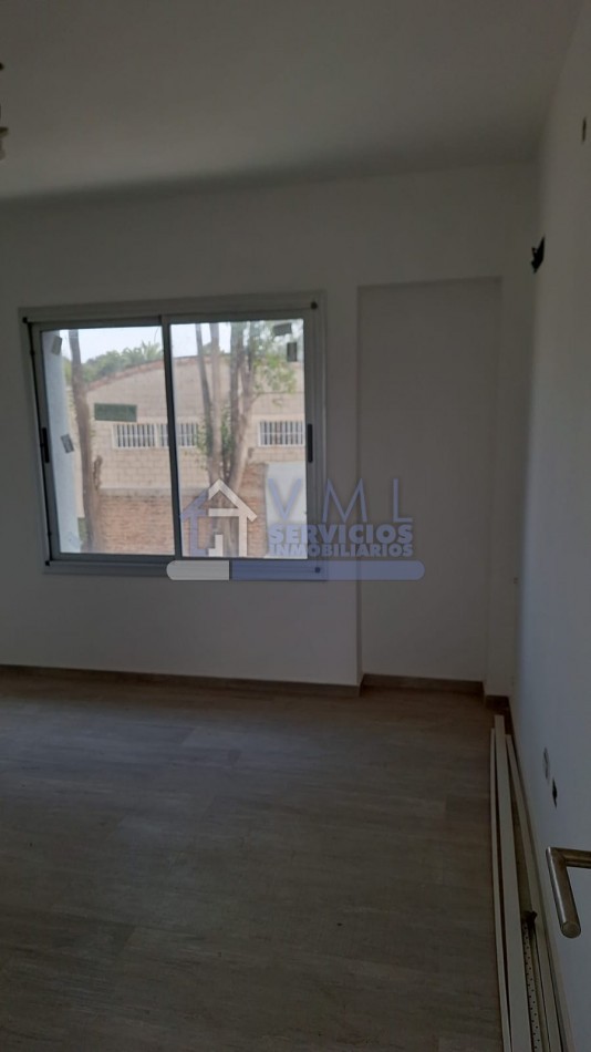 Oportunidad! Casa en Venta Jardin de Las Tejas - 2 Plantas 3 Dormitorios