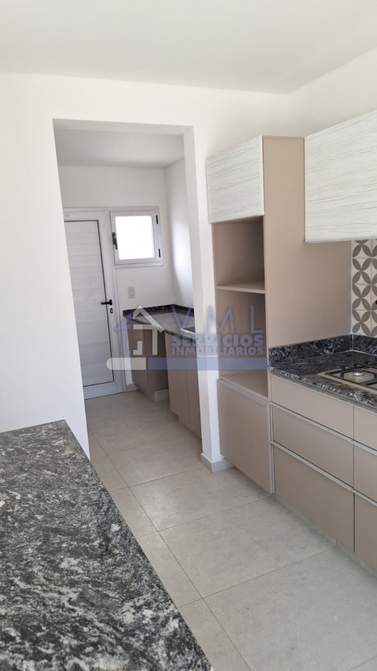 Oportunidad! Casa en Venta Jardin de Las Tejas - 2 Plantas 3 Dormitorios