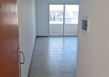 Matienzo! alquiler departamento 2 dormitorios c/ cochera techada MUY AMPLIO!